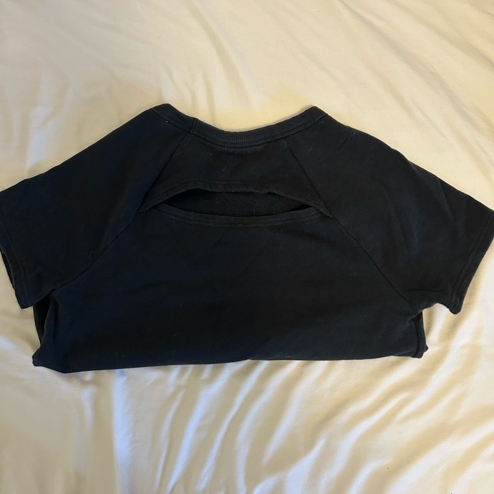 Under Armour Open Back Tee - Picture 2 of 2